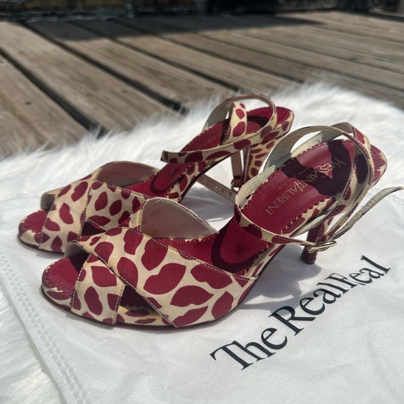 Yves Saint Laurent Shoes - Yves Saint Laurent Vintage Rive Gauche Satin Sandals Lip Print Size 6